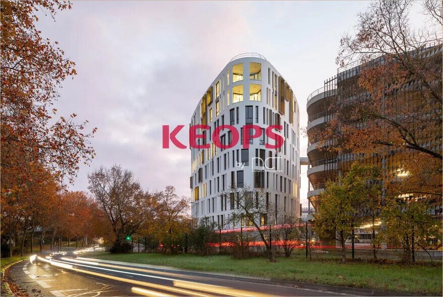 Office in Toulouse for sale - Building Photo - Image 1 of 14