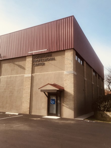 137 S Montgomery Ave Boyertown Pa 19512 Office For Lease Loopnet Com