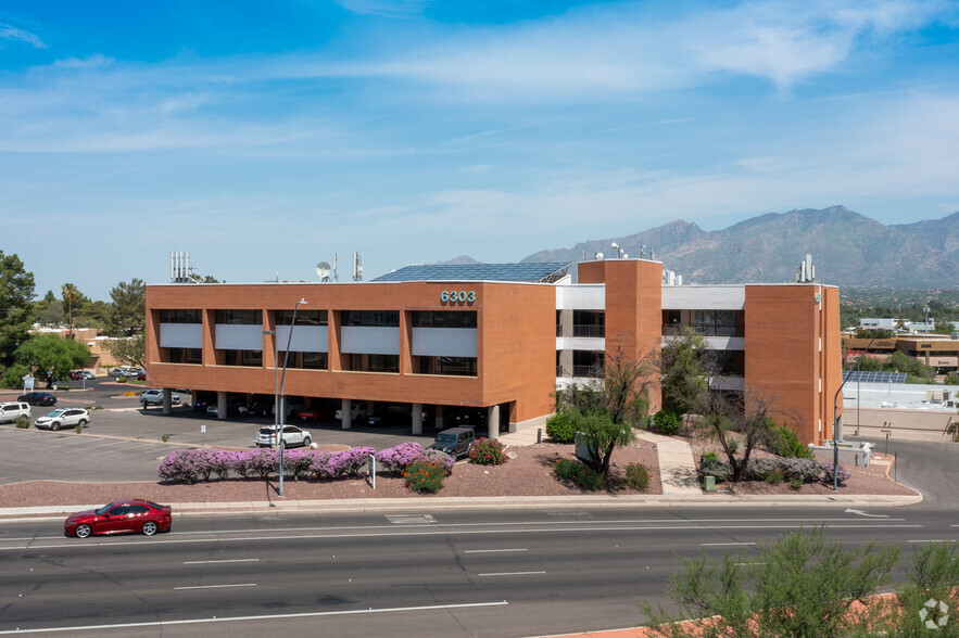 6303 E Tanque Verde Rd, Tucson, AZ for lease - Building Photo - Image 1 of 11