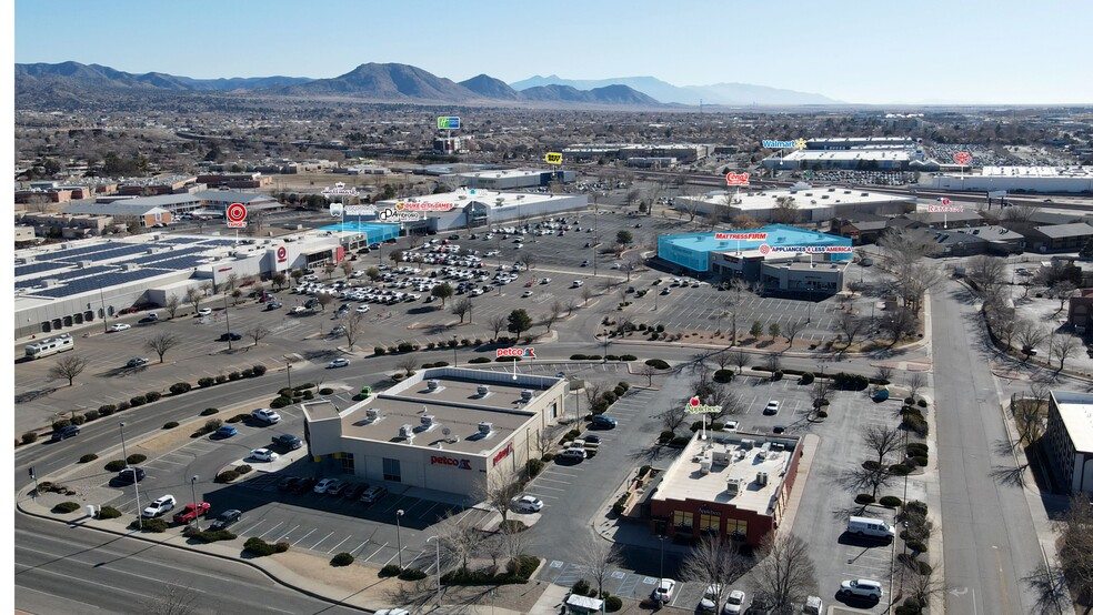 11110-11150 Lomas Blvd NE, Albuquerque, NM for lease - Building Photo - Image 1 of 4