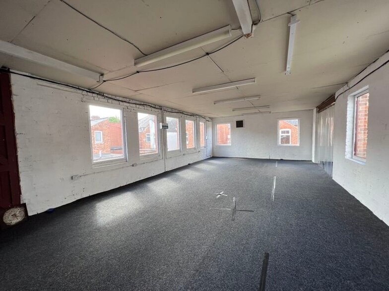 Brandon St, Leicester for lease - Interior Photo - Image 3 of 6