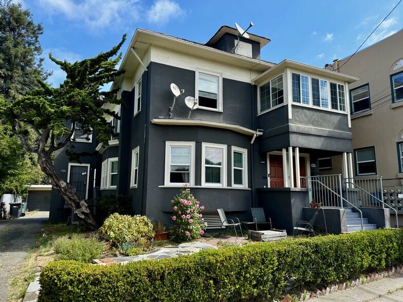 740-744 Alcatraz Ave, Oakland, CA for sale - Building Photo - Image 1 of 1