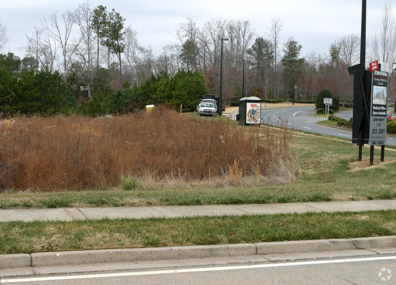 3525 Busbee Pky, Kennesaw, GA for lease - Building Photo - Image 3 of 7