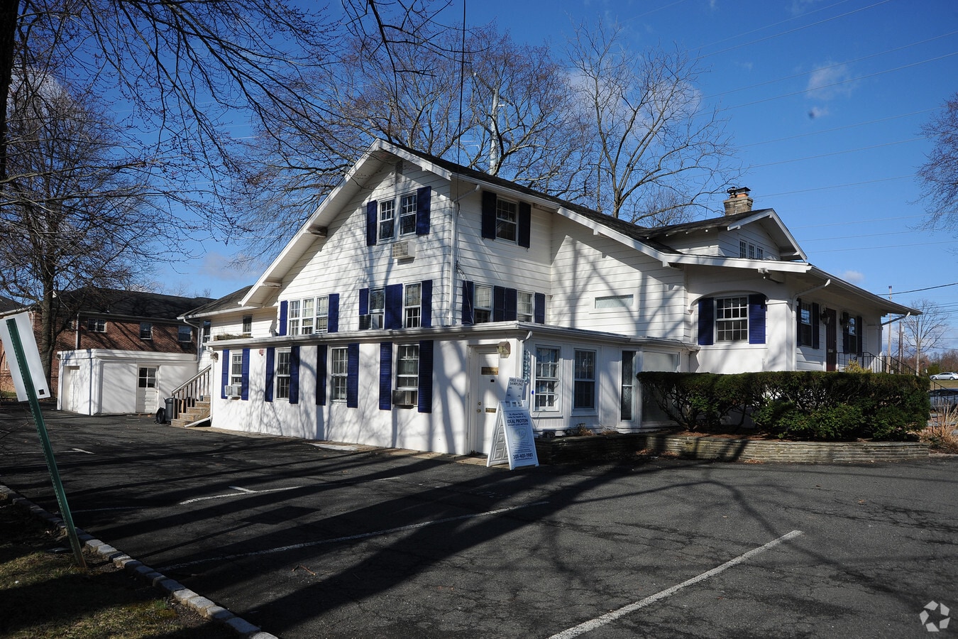 585589 Main St, Chatham, NJ 07928