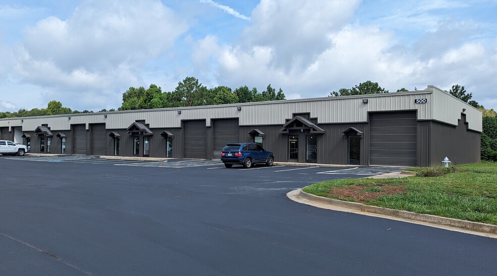 500 Pike Park Dr, Lawrenceville, GA for lease - Building Photo - Image 3 of 4