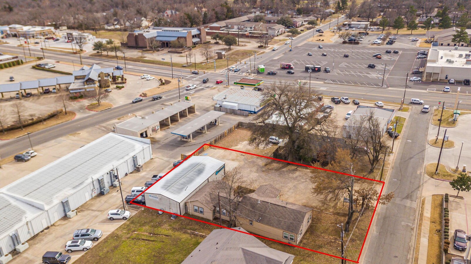 120 27th St NE, Paris, TX 75460 | LoopNet