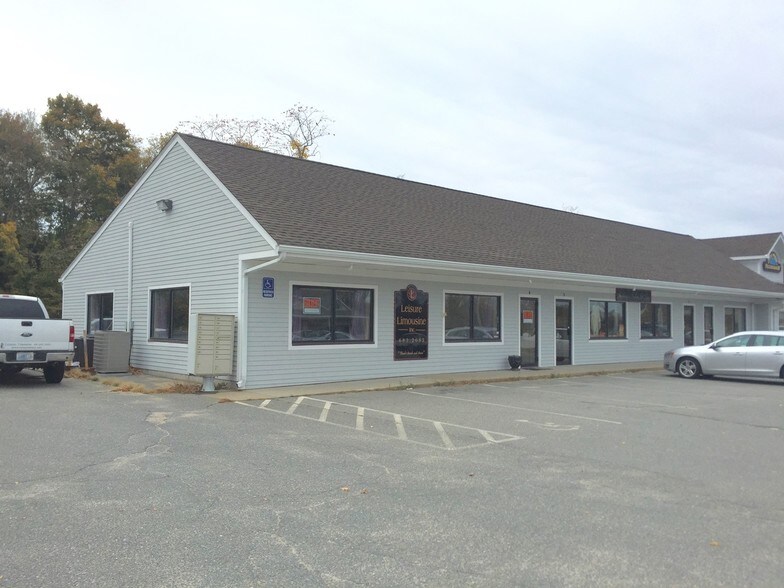 2461 E Main Rd, Portsmouth, RI for sale - Primary Photo - Image 1 of 1