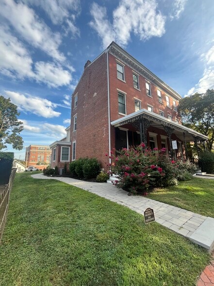 331 W Miner St, West Chester, PA for lease - Building Photo - Image 1 of 24