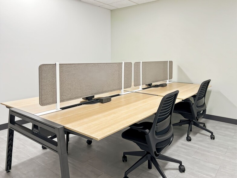 3940 Peninsular Dr SE, Grand Rapids, MI for lease - Interior Photo - Image 3 of 13