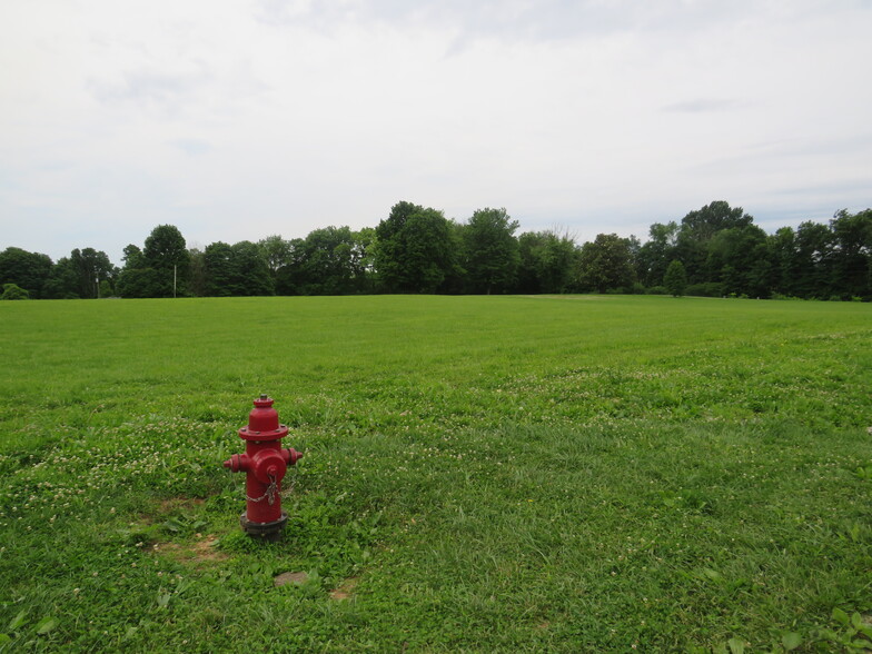 920 Springfield Rd, Bardstown, KY for sale - Primary Photo - Image 2 of 10