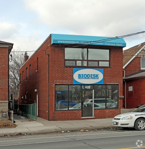 426 Royal York Rd, Toronto, ON for sale - Primary Photo - Image 1 of 4