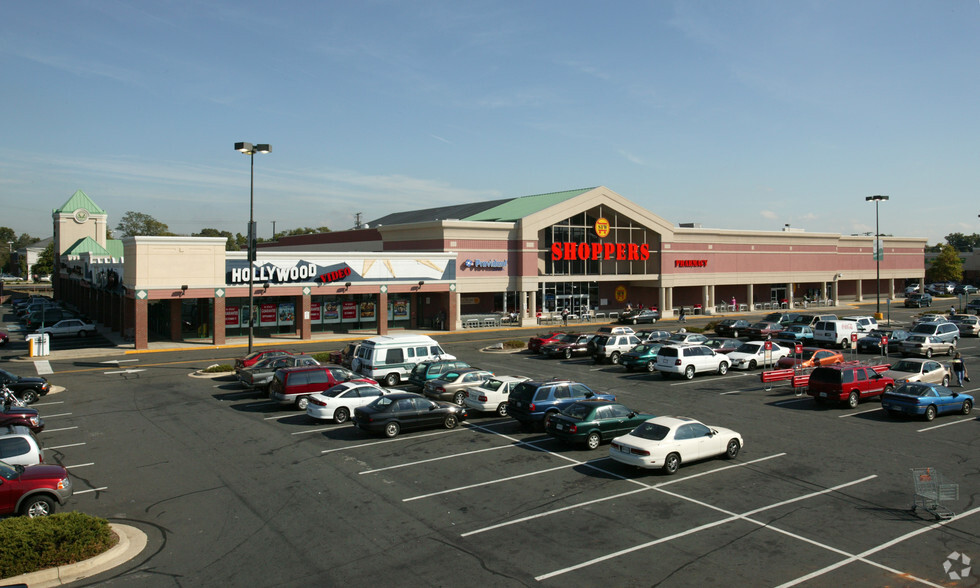 2950-3436 Donnell Dr, Forestville, MD 20747 - Penn-Mar Shopping Center ...