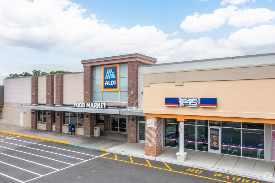 111-145 Alexander Ave, Lake Grove, NY for sale - Building Photo - Image 1 of 1