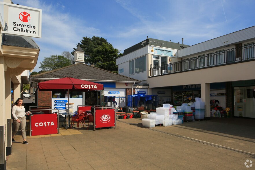 Old Mill Sq, Storrington for sale - Primary Photo - Image 1 of 1