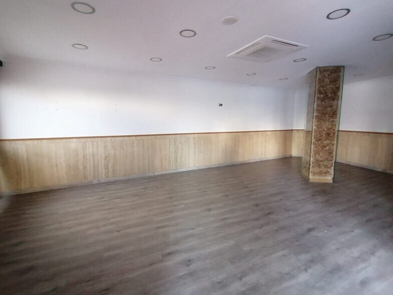 Retail in Cáceres, Cáceres for sale - Building Photo - Image 2 of 9