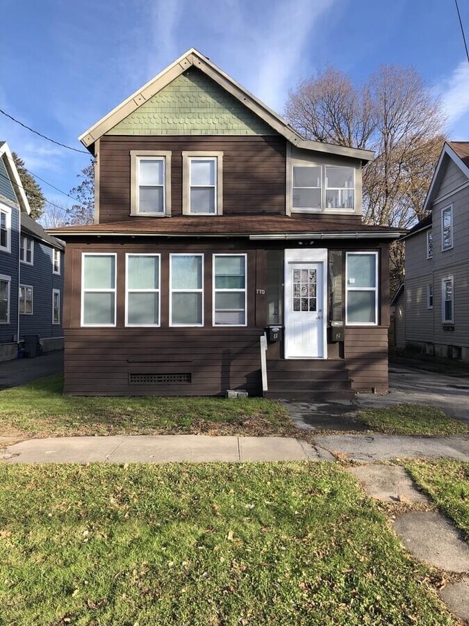 110 Helen St, Syracuse, NY 13203