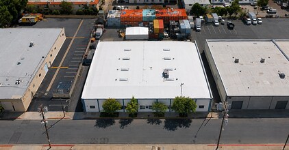 15030-15040 Keswick St, Van Nuys, CA for lease Interior Photo- Image 2 of 4