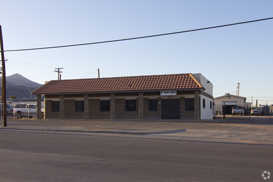 4601 Titanic Ave, El Paso, TX for sale - Building Photo - Image 2 of 19