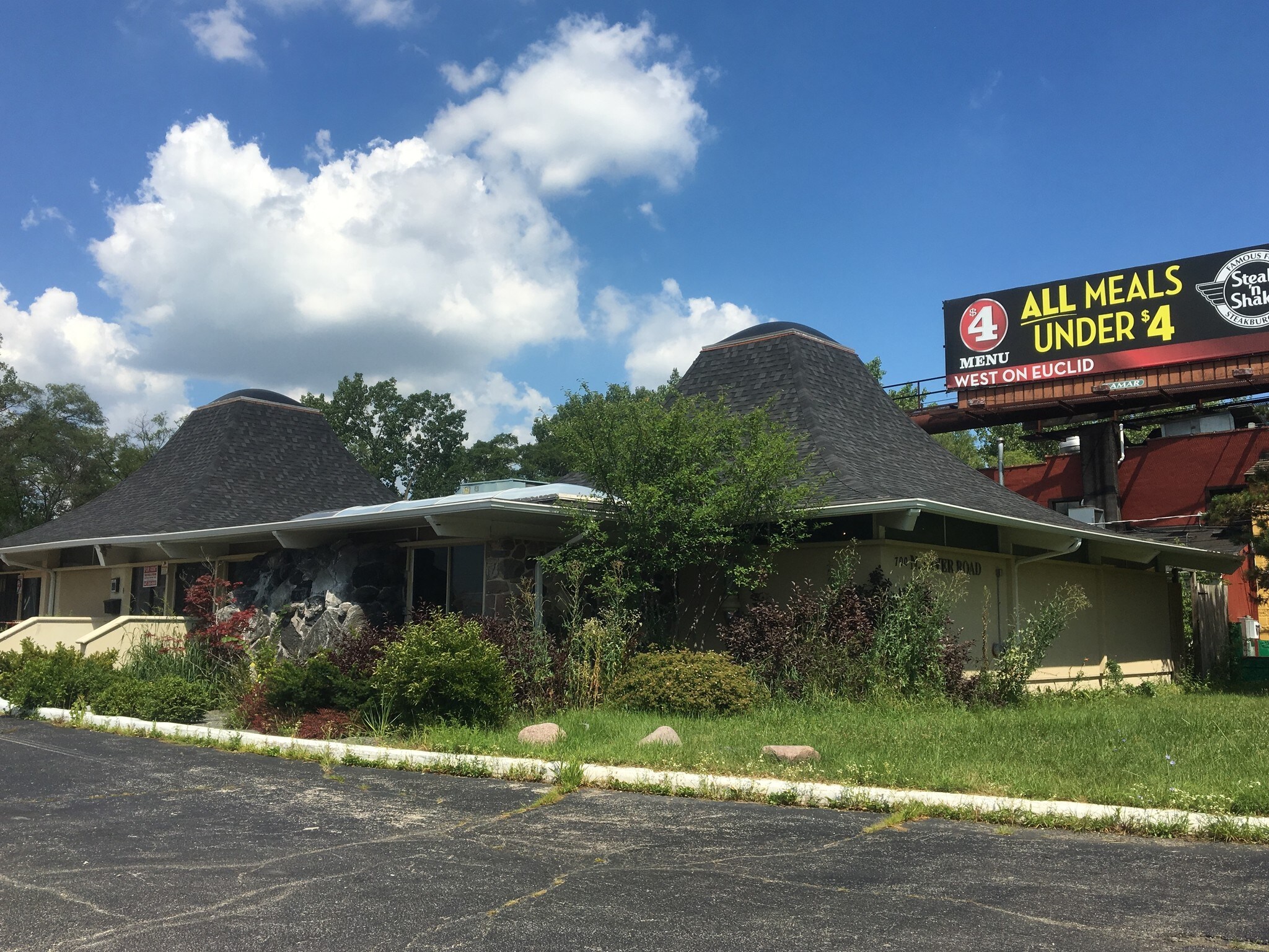 700 River Rd, Mount Prospect, IL for sale Building Photo- Image 1 of 1