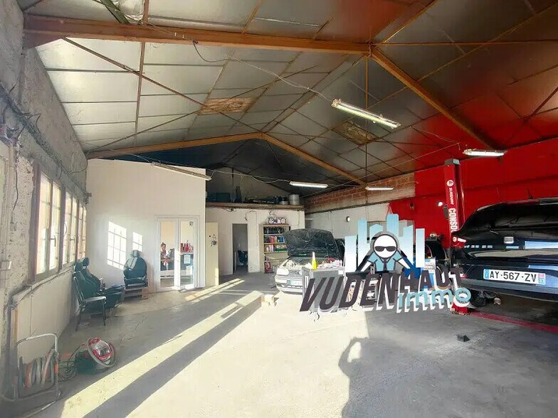 Flex in Launaguet for sale - Building Photo - Image 2 of 9