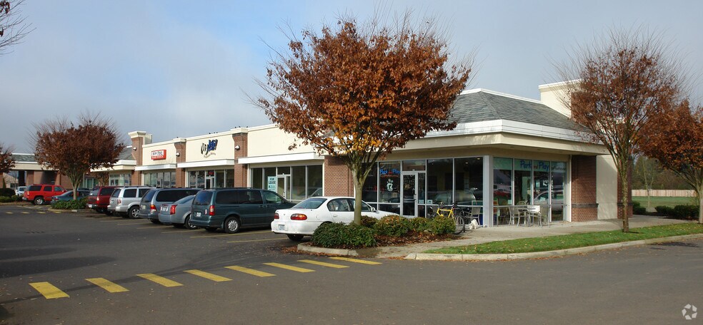 2866 Crescent Ave, Eugene, OR for lease - Building Photo - Image 1 of 4