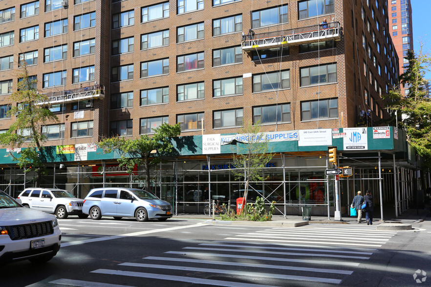 1161 First Ave, New York, NY for lease - Building Photo - Image 2 of 2