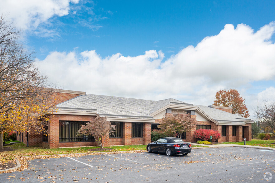 1525 Valley Center Pky, Bethlehem, PA for lease - Building Photo - Image 3 of 34