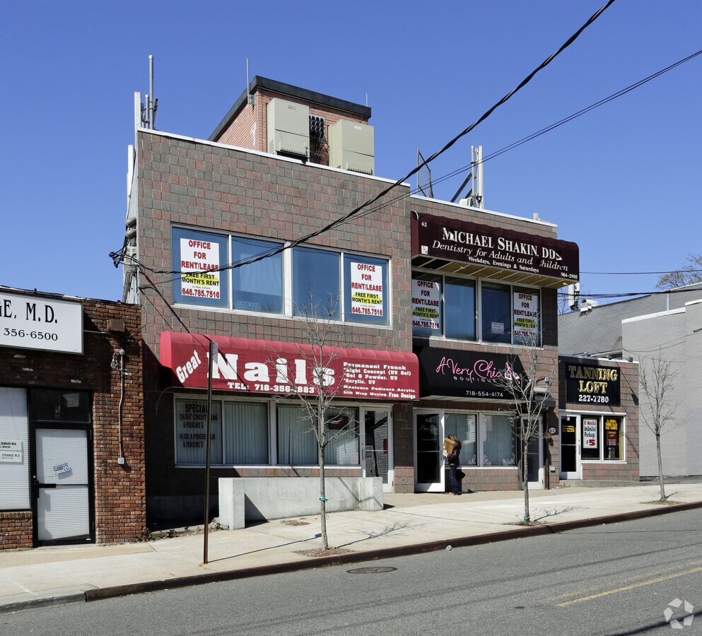 62 Seguine Ave, Staten Island, NY 10309