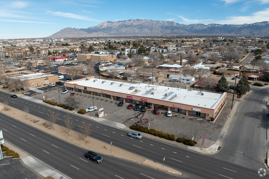 4200-4232 Carlisle Blvd NE, Albuquerque, NM for sale - Building Photo - Image 3 of 3