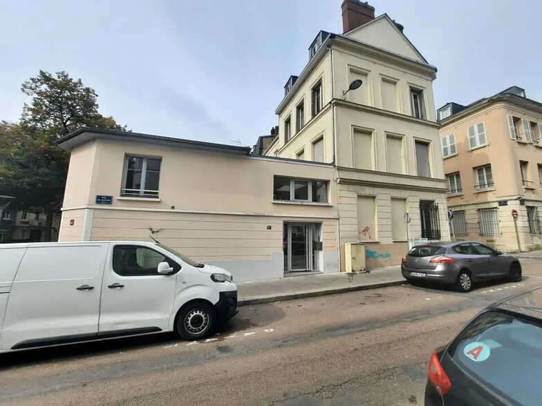 Office in Rouen for sale - Building Photo - Image 1 of 12