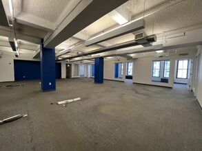 256 W 38th St, New York, NY for lease Interior Photo- Image 2 of 4