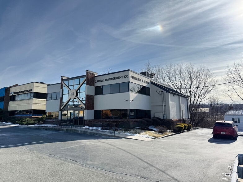 840 E Swedesford Rd, Wayne, PA for sale - Building Photo - Image 1 of 2