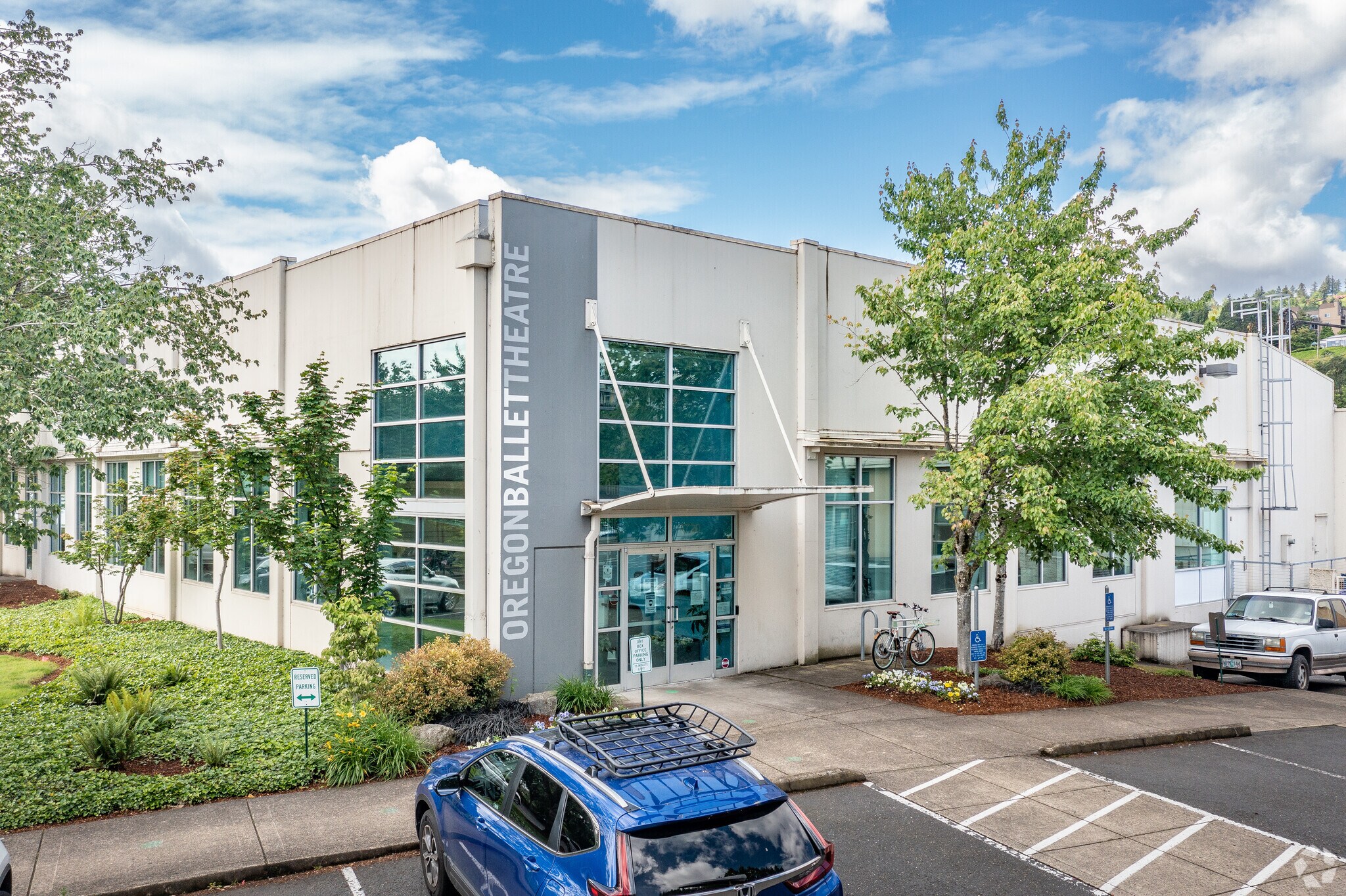 690-720 SW Bancroft St, Portland, OR for sale Primary Photo- Image 1 of 1