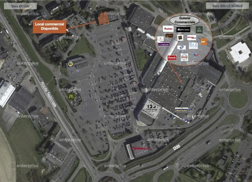 Retail in Sin-le-Noble for lease - Building Photo - Image 2 of 10