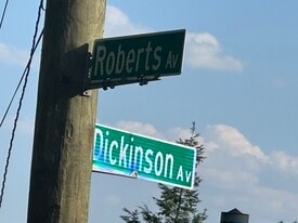 Dickinson's Gardens - Land