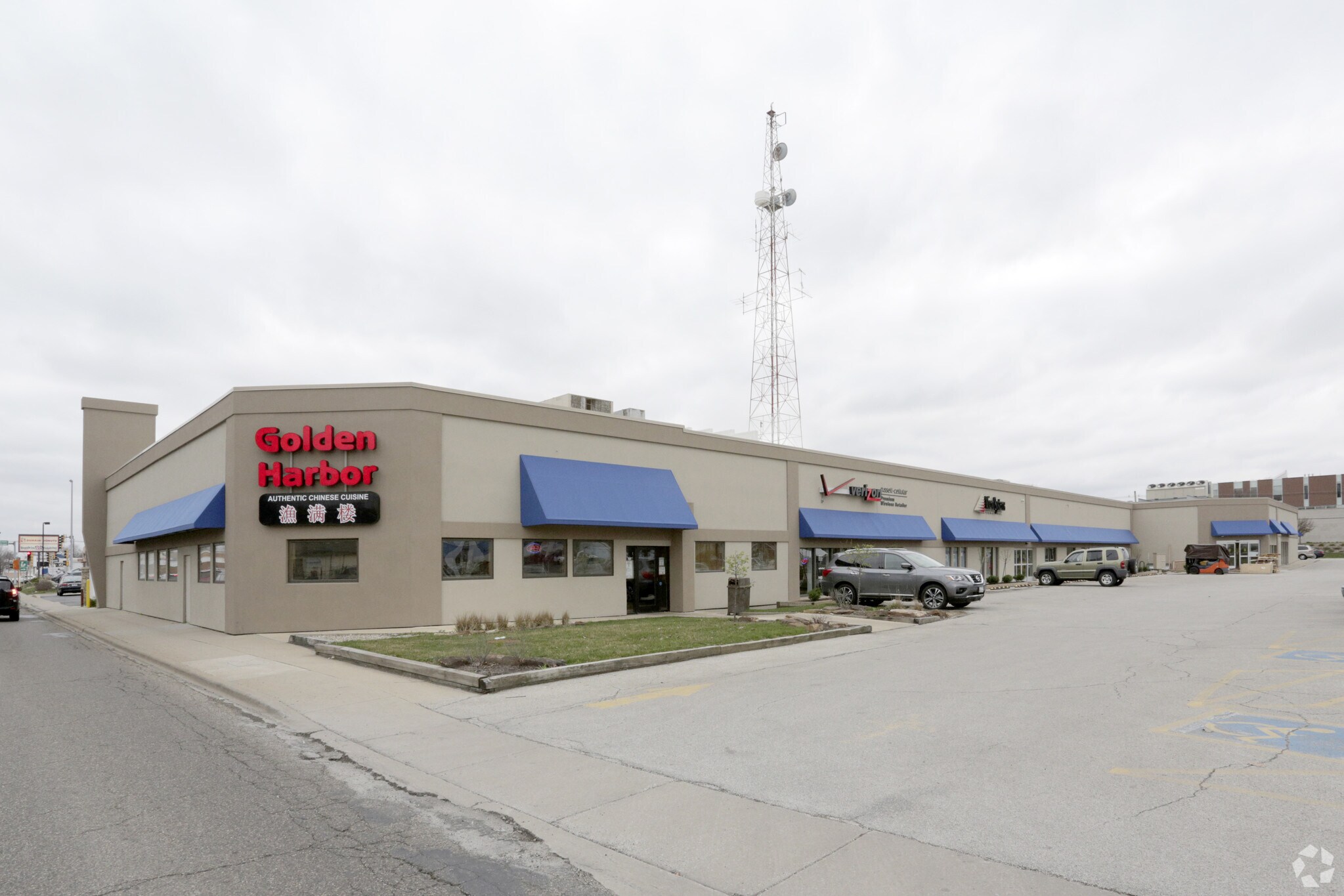 505 S Neil St, Champaign, IL for sale Primary Photo- Image 1 of 1