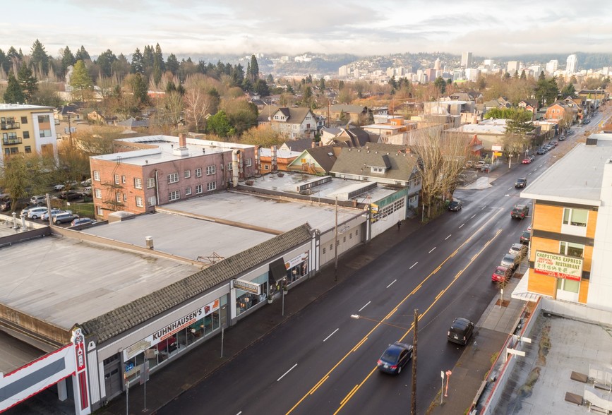 2626 E Burnside St, Portland, OR for sale - Primary Photo - Image 1 of 1