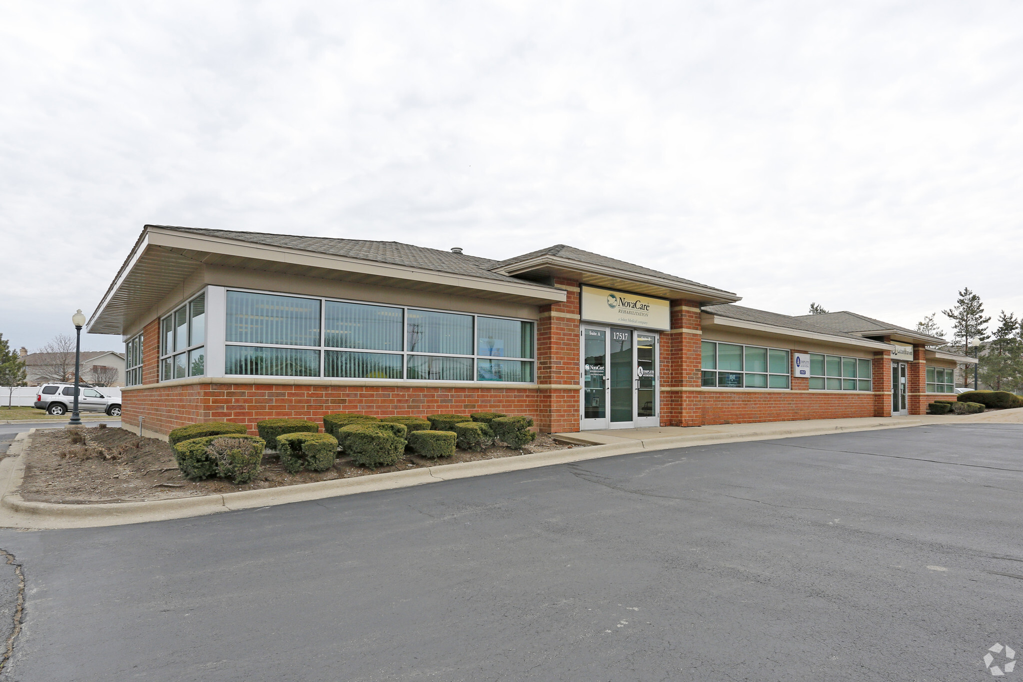 17517 S 80th Ave, Tinley Park, IL for lease Primary Photo- Image 1 of 4