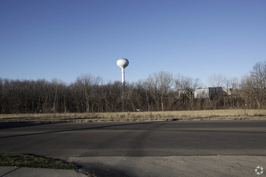 1247 4th Ave, Dixon, IL for sale - Primary Photo - Image 1 of 1