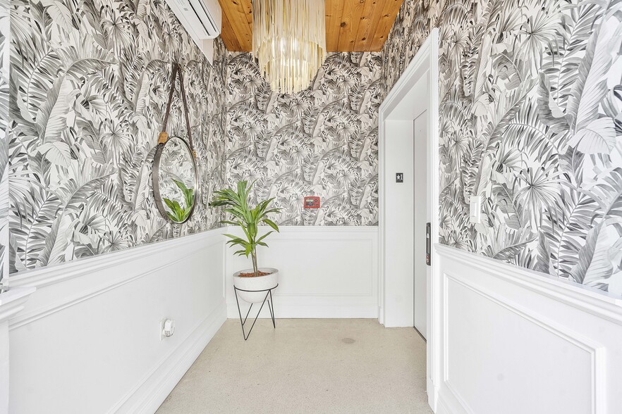 900 NW 6th St, Fort Lauderdale, FL for lease - Interior Photo - Image 2 of 16