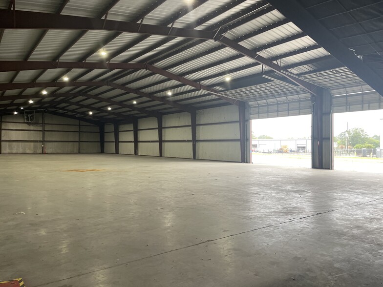 24431 Hufsmith-Khorville Rd, Tomball, TX for lease - Building Photo - Image 3 of 5