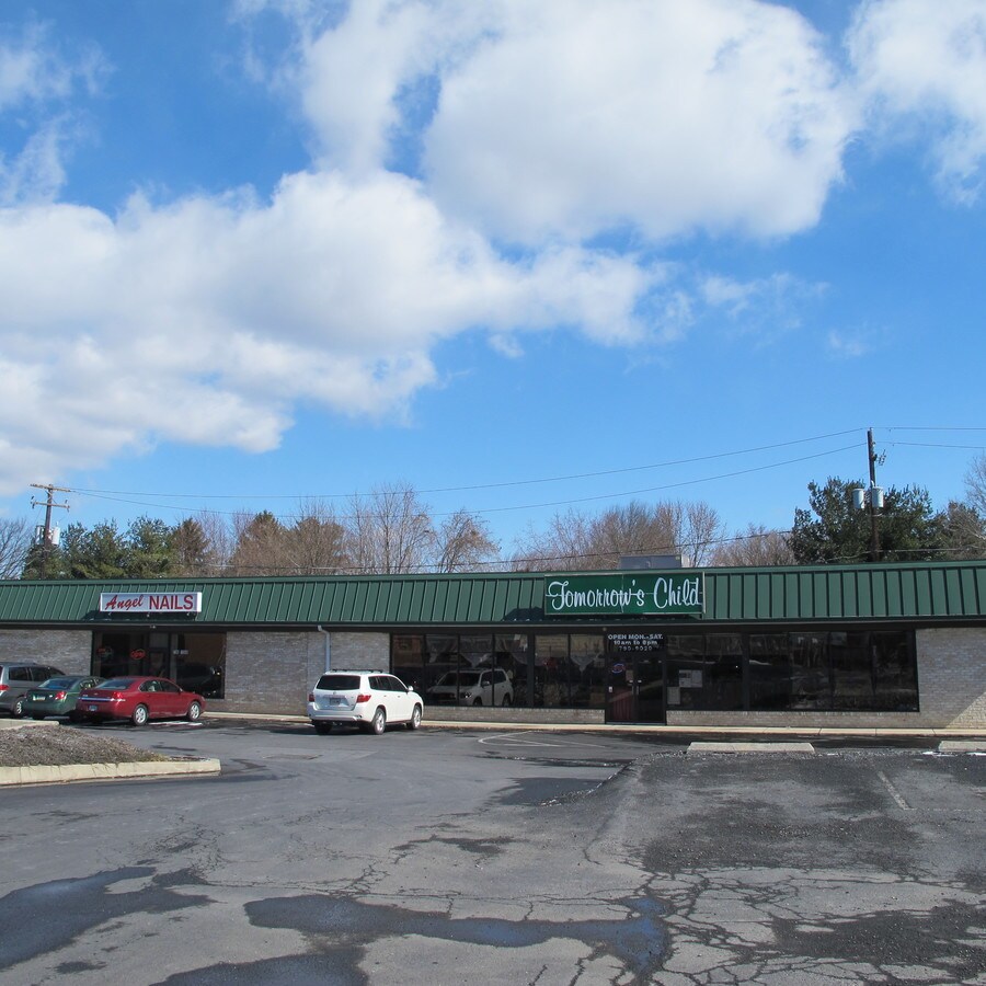 6 Skyport Rd, Mechanicsburg, PA 17050