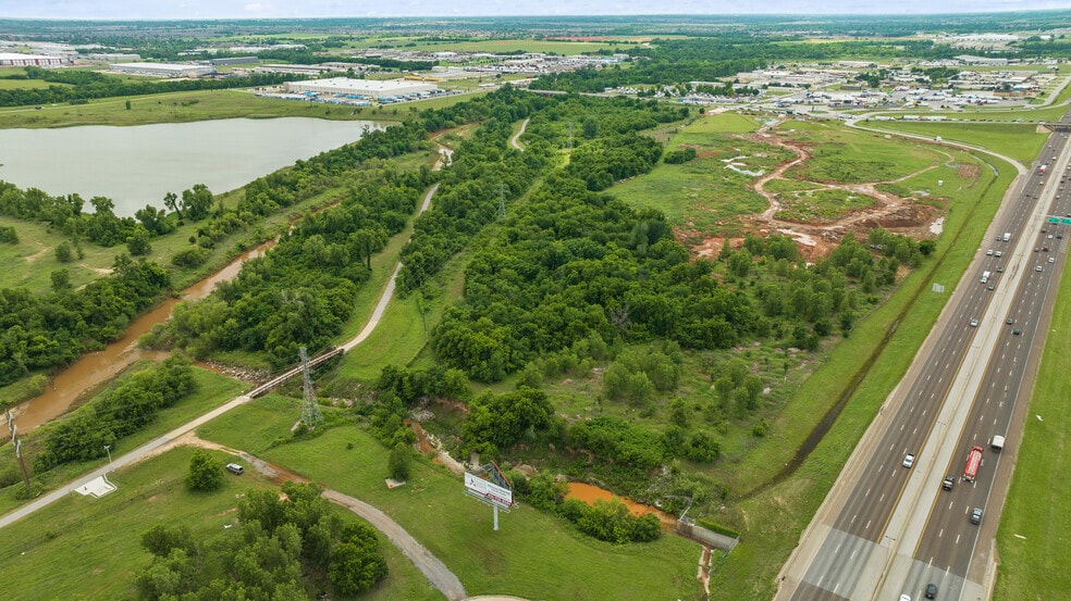 900 S Council Rd, Oklahoma City, OK for sale - Aerial - Image 3 of 14