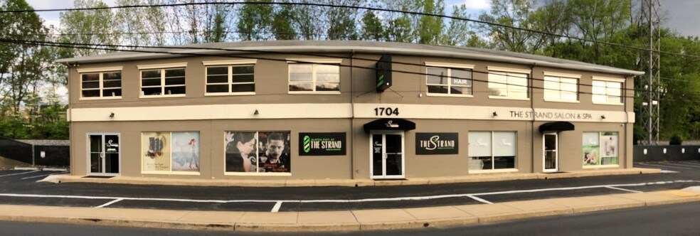 1704 Augustine Cut Off, Wilmington, DE for sale - Primary Photo - Image 1 of 1