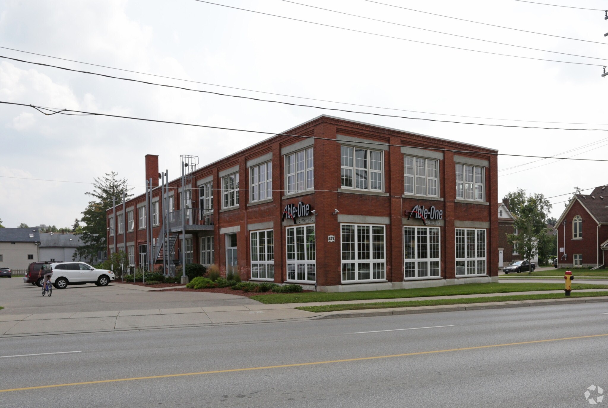 127 Victoria St S, Kitchener, ON for sale Primary Photo- Image 1 of 1