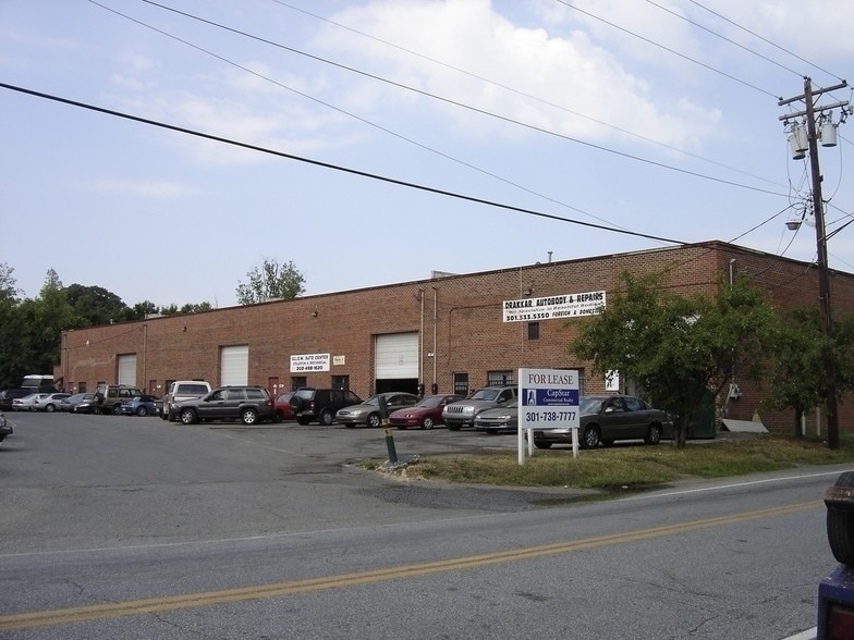 8901-8933 D'Arcy Rd, Upper Marlboro, MD for lease - Building Photo - Image 1 of 1