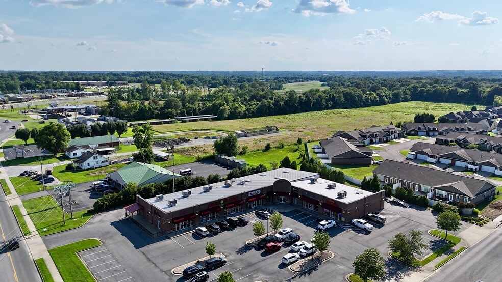 3201-3211 Olivet Church Rd, Paducah, KY for lease - Building Photo - Image 3 of 16