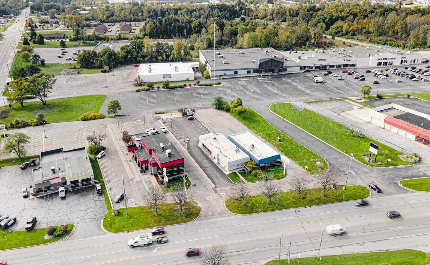 3368 S Linden Rd, Flint, MI 48507