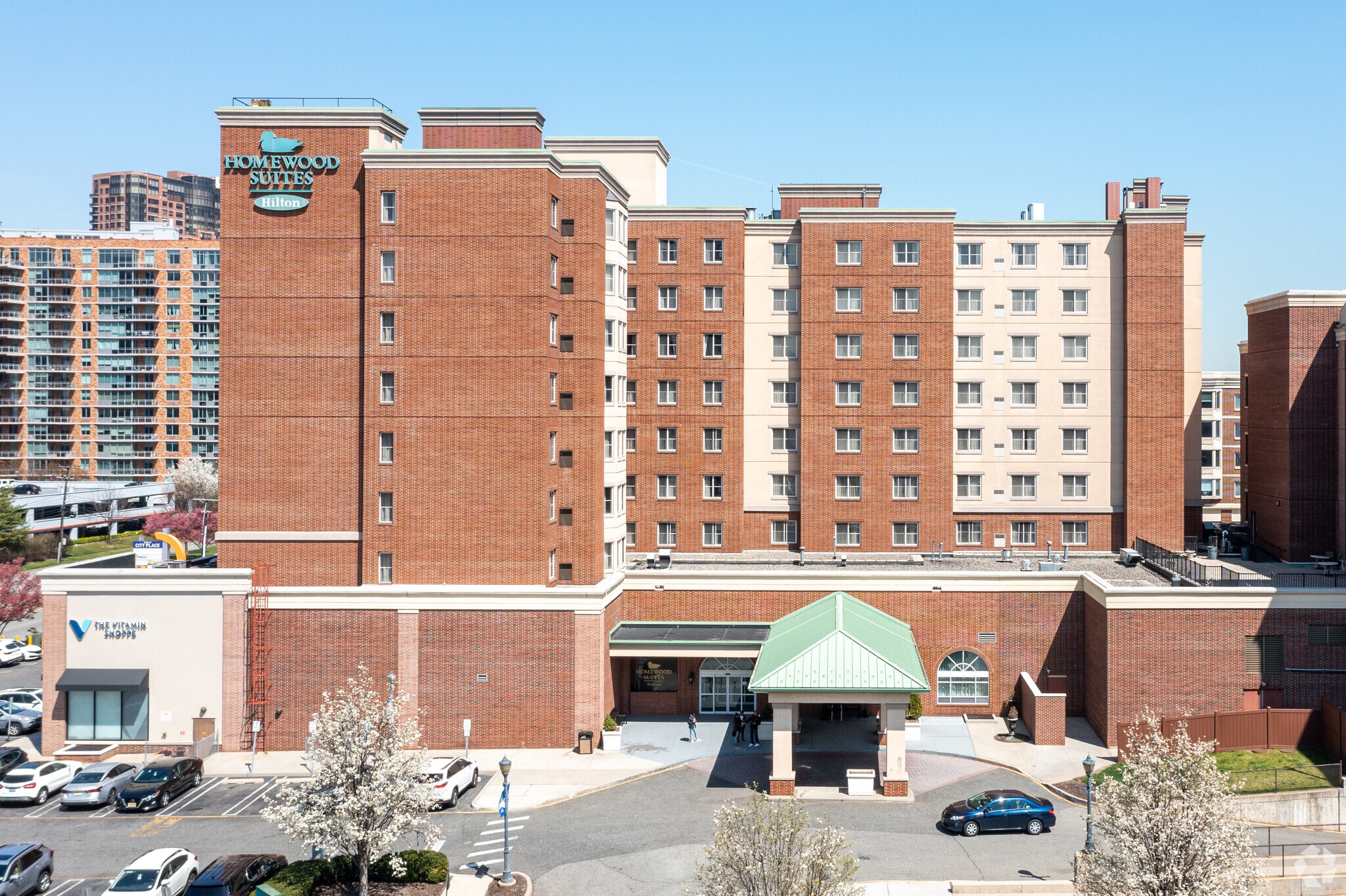 225 River Rd, Edgewater, NJ 07020 City Place at the Promenade