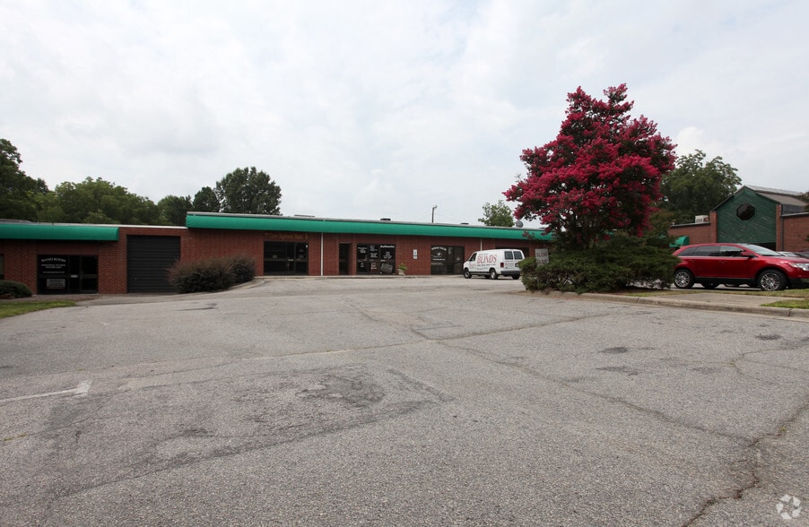 3630-3688 Capital Blvd, Raleigh, NC for lease - Building Photo - Image 3 of 4